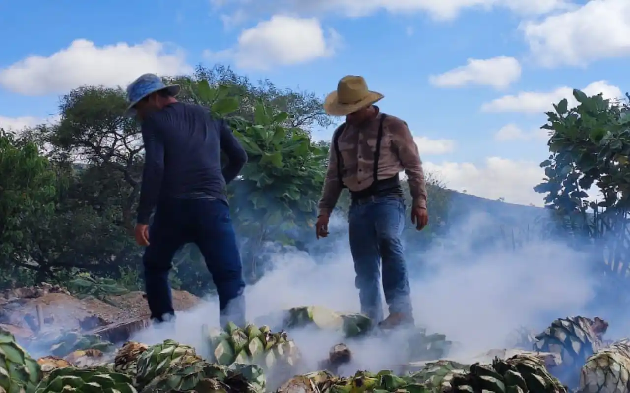 Horno cónico de tierra